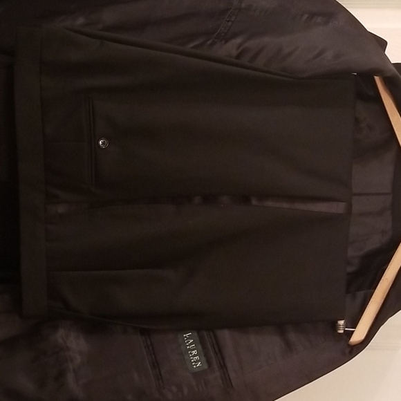 Ralph Lauren tuxedo - Picture 3 of 3